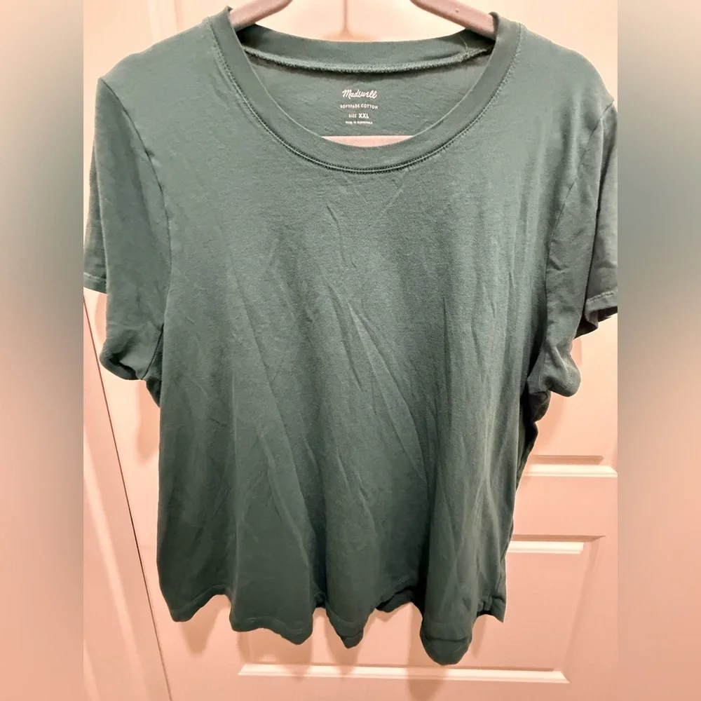 Madewell. Soft fade tshirt. Green. Size XXL.